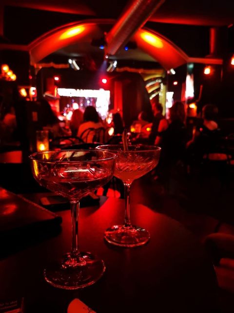 Rome: Night Life Walking Tour and Burlesque Show Entry - Wine, Roman stories, and the first toast