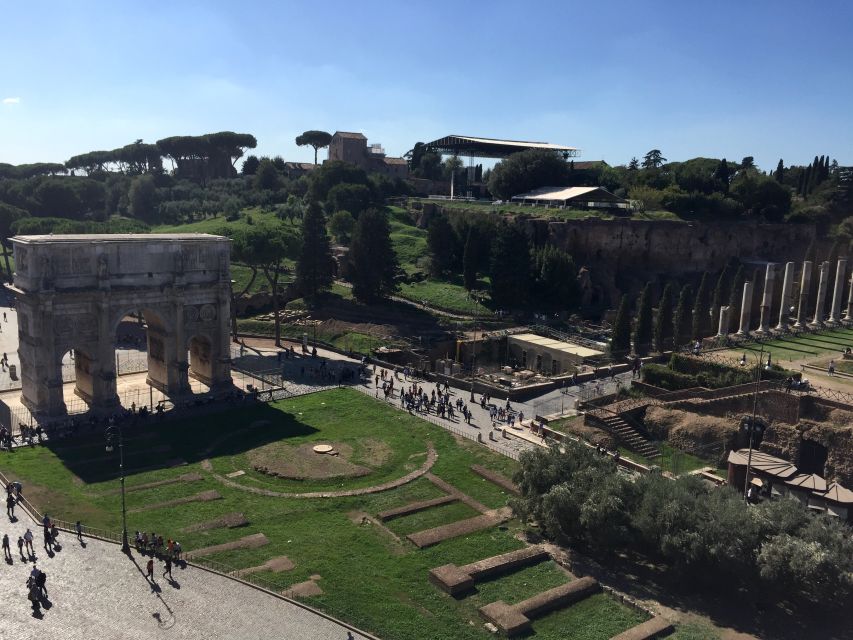 Rome: Roman Forum, Palatine, and Circus Maximus Tour - Palatine Hill and the first stories of Rome