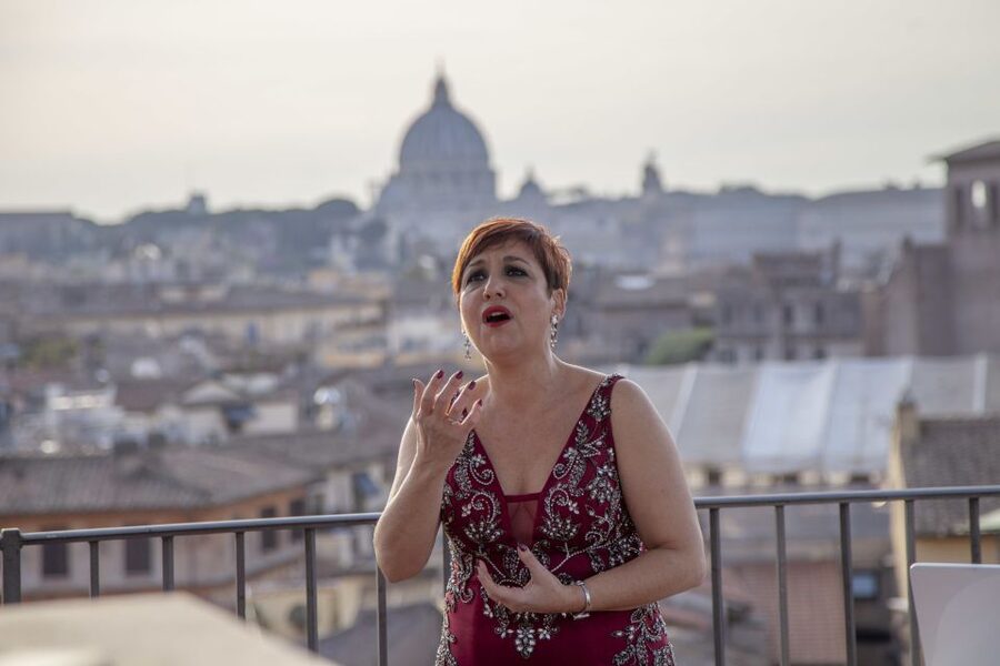 Rome: Rooftop Bar Opera Show - What the 75-minute program includes