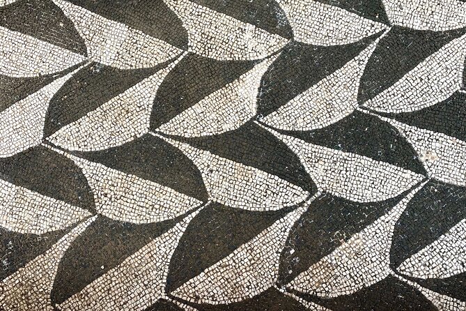 Rome: Small-Group Tour of Caracalla Baths and Circus Maximus - Timing, walking, and practical details