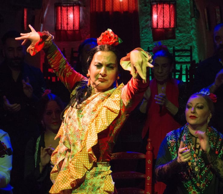 Sacromonte: Flamenco Show at Cuevas Los Tarantos Tickets - Expect a traditional show, not a polished stage spectacle