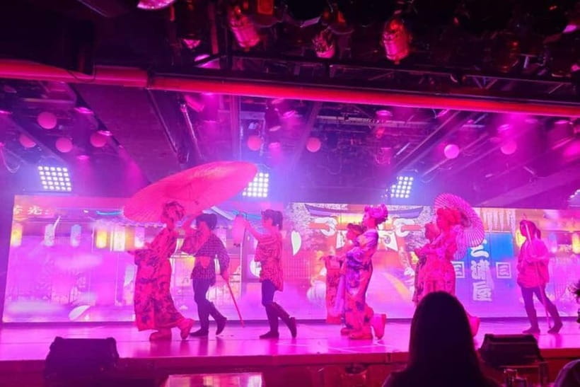 Samurai themed Entertainment show in Shinjuku - Photography, smoking, and other rules