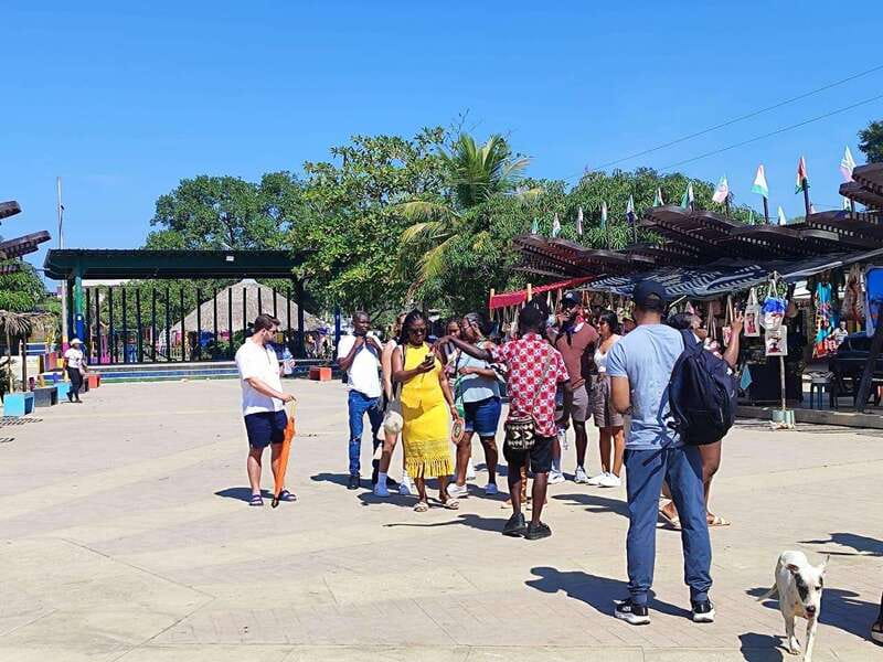 San Basilio de Palenque tours dance show, lunch & pick up. - Lunch at Restaurante Doña Juana