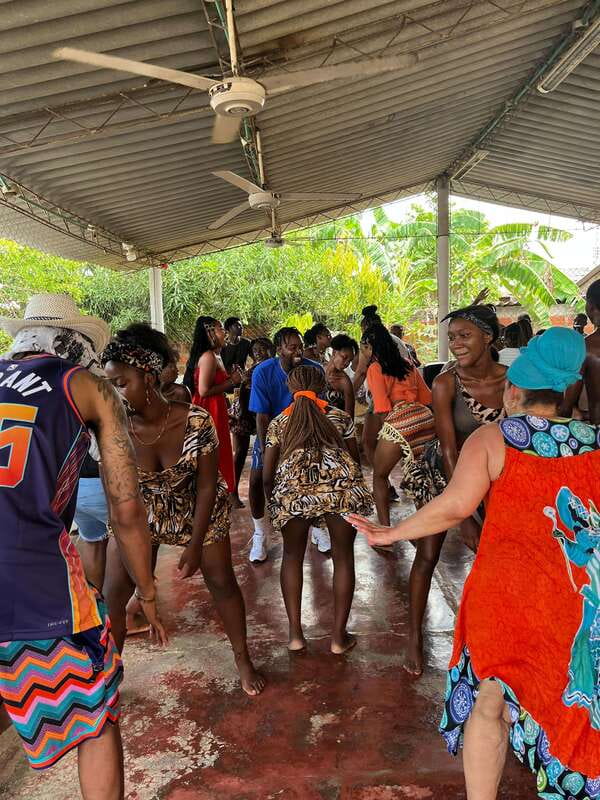 San Basilio de Palenque tours dance show, lunch & pick up. - Getting there from Cartagena