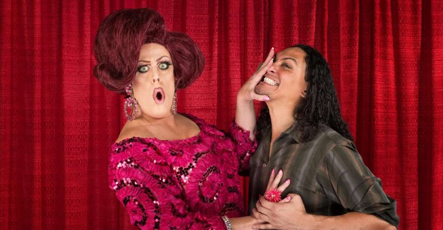 Savannah: Drag Queen Guided Pub Crawl with Sing-a-Longs - Key points at a glance