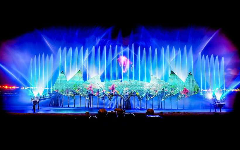 Sentosa: Wings of Time Show with Fireworks - Water, laser, fire, and pyrotechnics