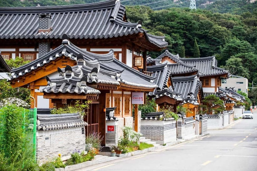Seoul : Le Space Art Museum, Hanok, Inner Zoo (+Nanta Show) - A day that moves from pixels to hanok roofs