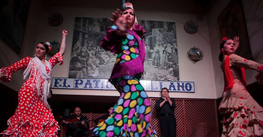 Seville: El Patio Sevillano Flamenco Show Ticket & Dinner - Key points to know before booking