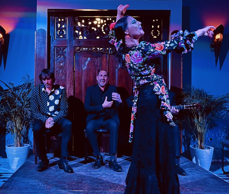 Seville: Flamenco Show at Tablao Almoraima in Triana - The emotional force of the performance