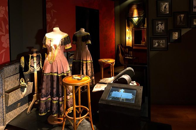 Seville: Puro Flamenco Show - Museo del Baile Flamenco - Museum entry is not included