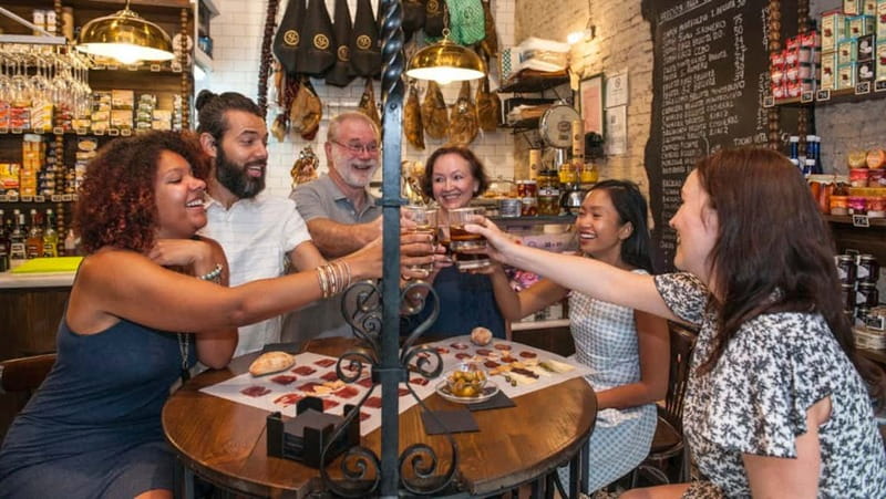 Seville: Tapas Walking Tour with Traditional Flamenco Show - Practical details for a smooth evening