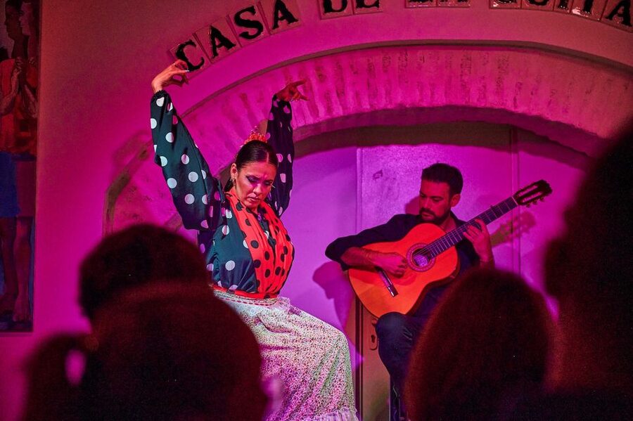 Seville: Ticket to Flamenco Show at La Casa de la Guitarra - Practical timing and booking advice