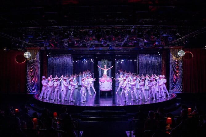 Siam Fantasy Show and Sunset Royal Galaxy Cruise from Bangkok - Live music and the onboard mood