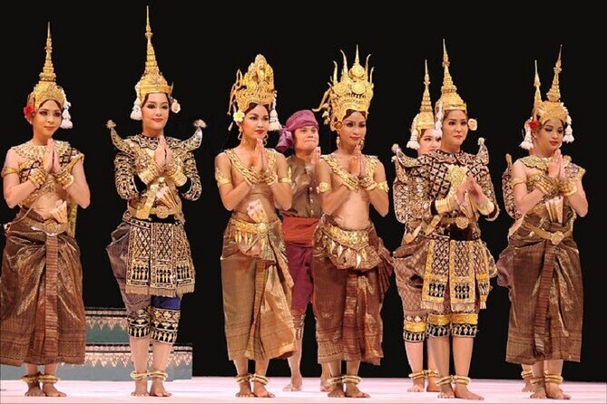 Siem Reap: Apsara Dance Show & Dinner with Tuk-Tuk Transfers - A quiet introduction to Khmer culture