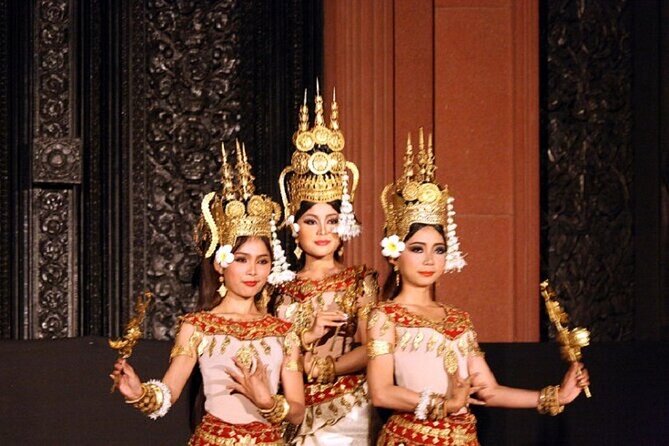 Siem Reap: Apsara Dance Show & Dinner with Tuk-Tuk Transfers - What the 2.5-hour evening really includes