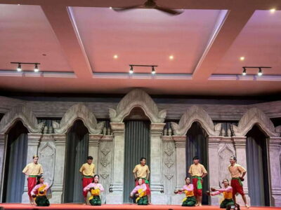 Apsara Show Including Dinner & Hotel Pickup