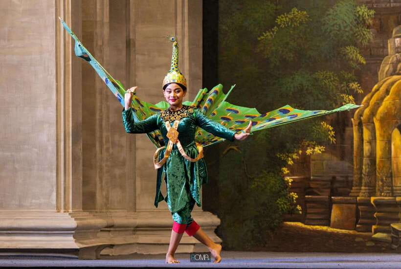 Siem Reap: Apsara Show Including Dinner & Hotel Pickup - Is $23 good value?