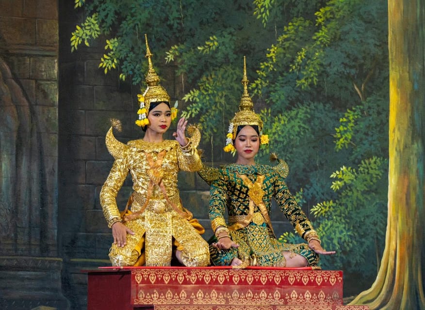 Siem Reap: Apsara Show Including Dinner & Hotel Pickup - Who should book this evening?
