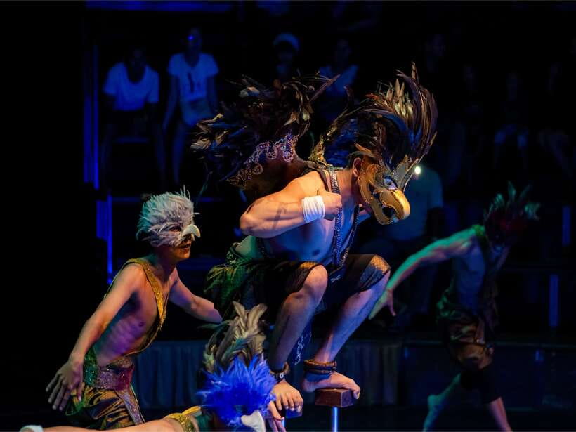 Siem Reap: Phare, Cambodian Circus with Tuk-Tuk Transfers - Who will enjoy this evening most