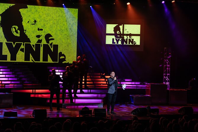 SIX Show in Branson - Who should book the SIX Show?