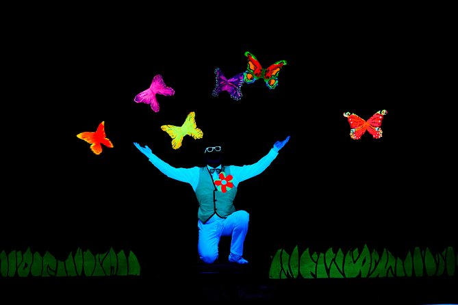 Skip the Line: WOW Show Black Light Theater in Prague Ticket - Is it suitable for children?