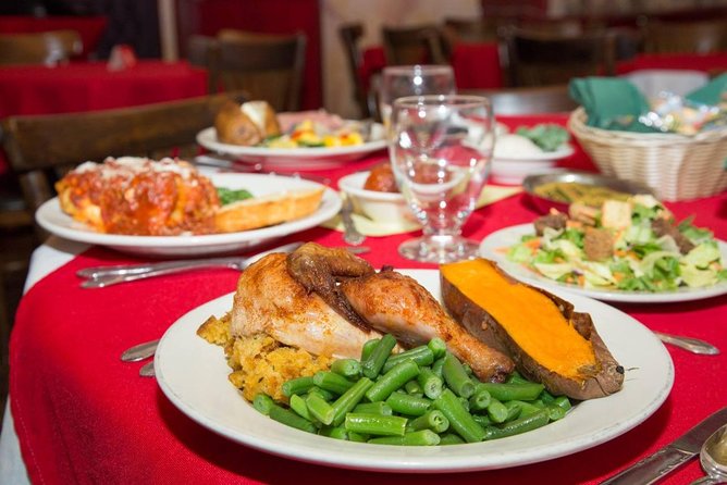 Sleuth's Mystery Dinner Show, Orlando - What happens at 8267 International Drive