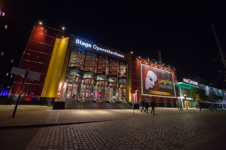 St. Pauli Nightlife Tour with Drag Queen in German - Practical planning for the 100 minutes