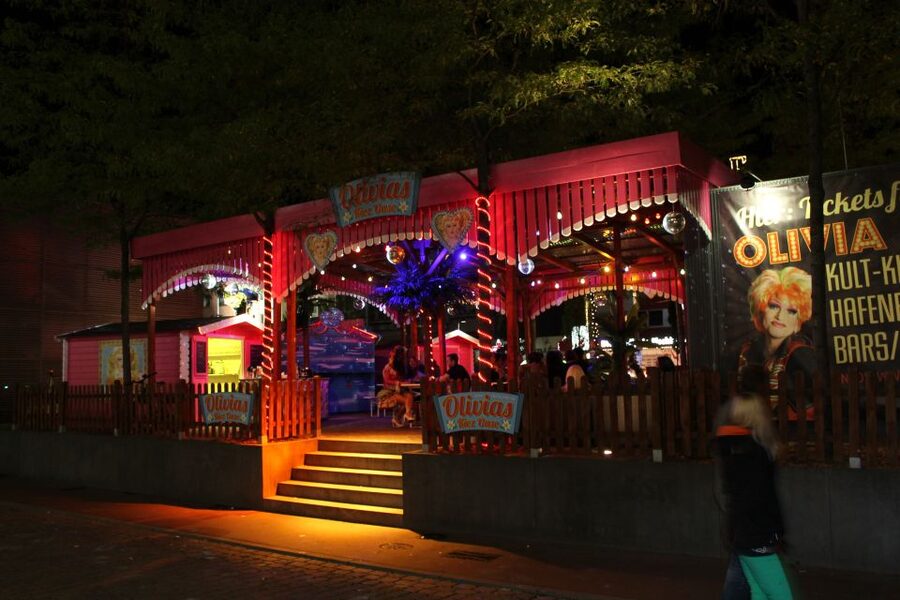 St. Pauli Nightlife Tour with Drag Queen in German - Finishing at Große Freiheit