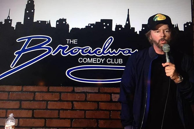 Stand Up Comedy LIVE in Times Square At Broadway Comedy Club - The two-drink minimum changes the price