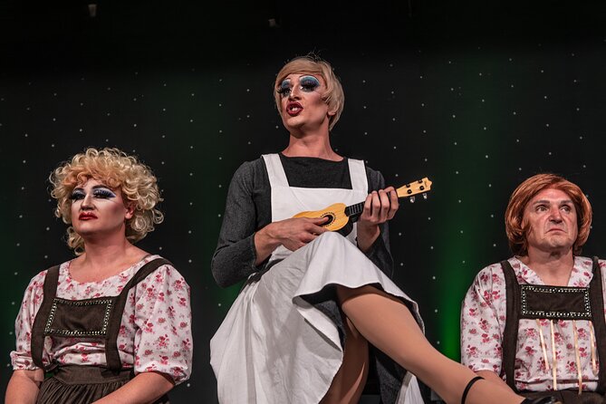 Stardust Variety Dinner Show - Who will enjoy Stardust most?