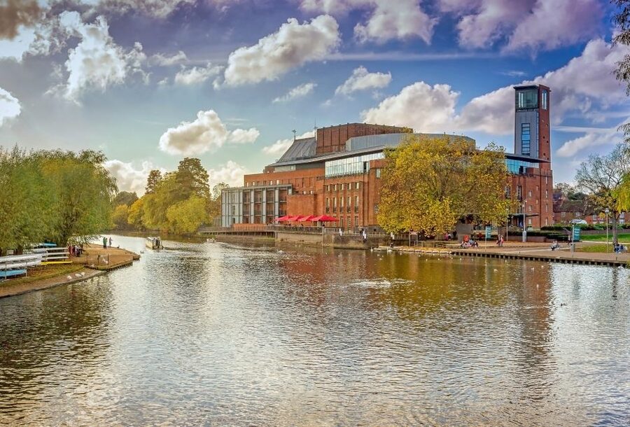 Stratford-Upon-Avon: The Famous Walk Talk Show - Shakespeare’s birthplace and the family story