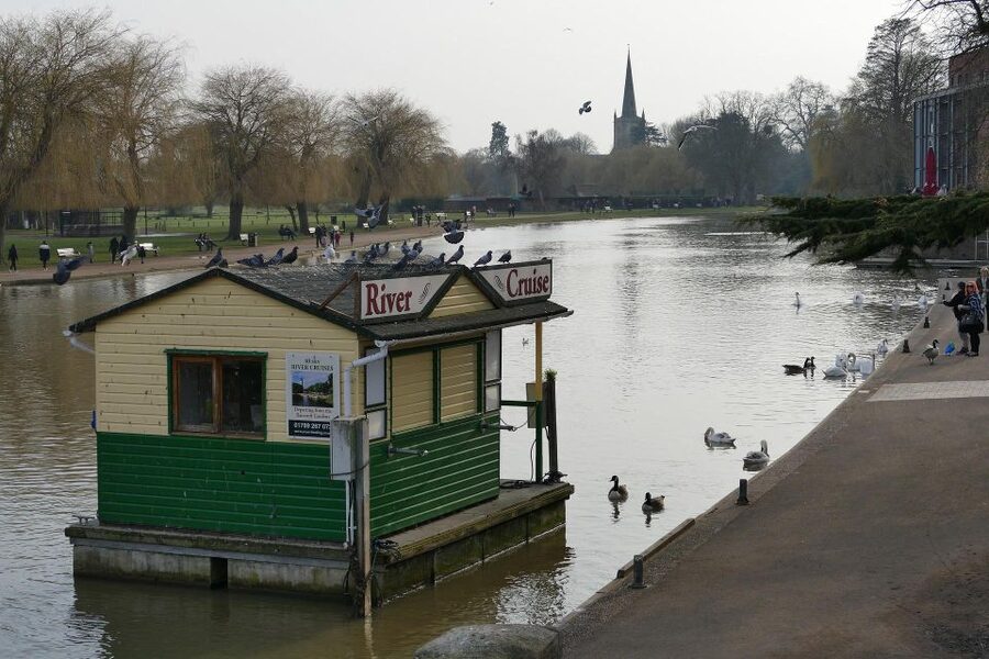 Stratford-Upon-Avon: The Famous Walk Talk Show - The Guild Chapel, built in 1269