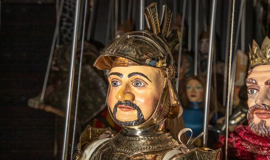 Syracuse: Museum Guided Tour with Sicilian Puppet show - What the puppets and battles are really like