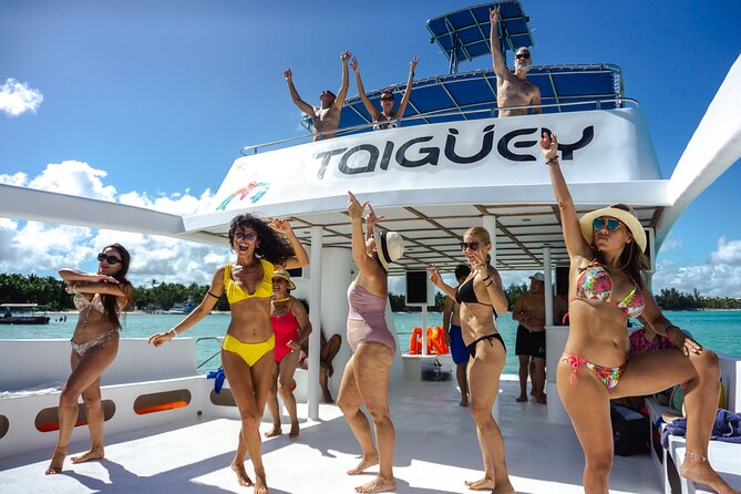 Taiguey Emotion Show - Stop two: snorkeling along the Caribbean coast