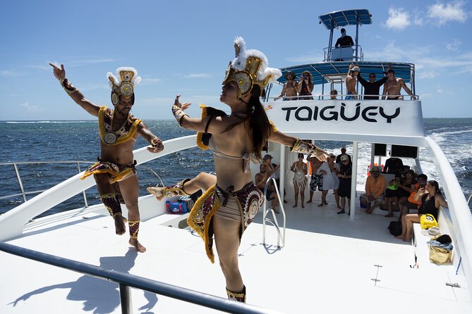 Taiguey Emotion Show - Stop three: music, dancing, and Caribbean steps