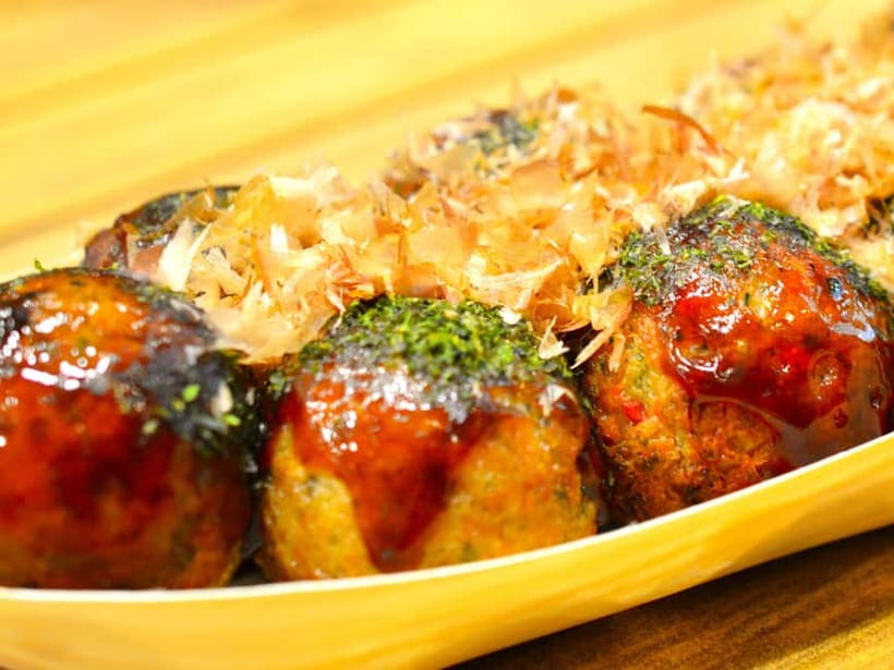 Takoyaki cooking experience in Kabukicho, Shinjuku - The turning technique is the real lesson