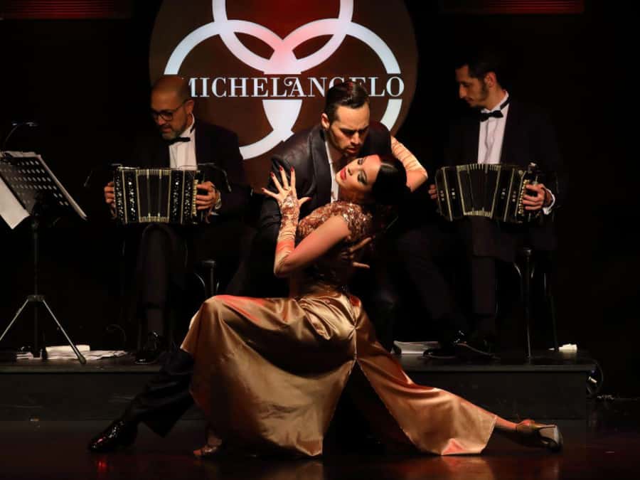 Tango Show at: MichelAngelo - Folklore gives the night a second Argentine style
