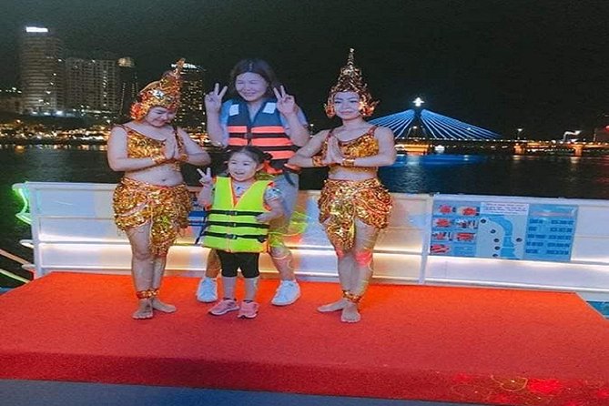 Tasty Dinner Han River Dragon Cruise by Yatch & Tradictional Show - Boarding beside the Han River at 8 pm
