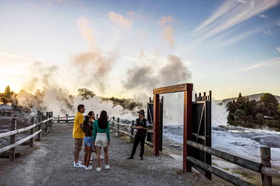 Te Puia: Tuku Iho Trail with Cultural Show - Bushland paths lead into the steaming valley