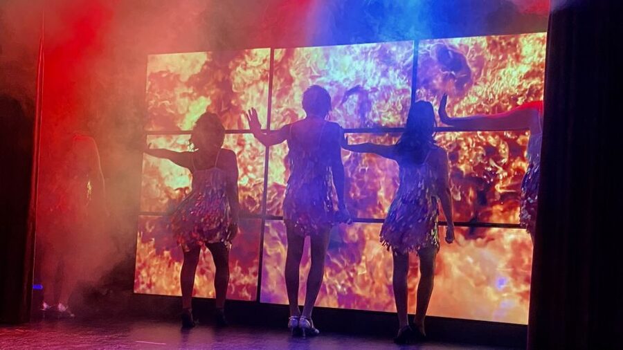 Tenerife: MHT Comedy Drag Dinner Show - The finale turns dinner into a singalong