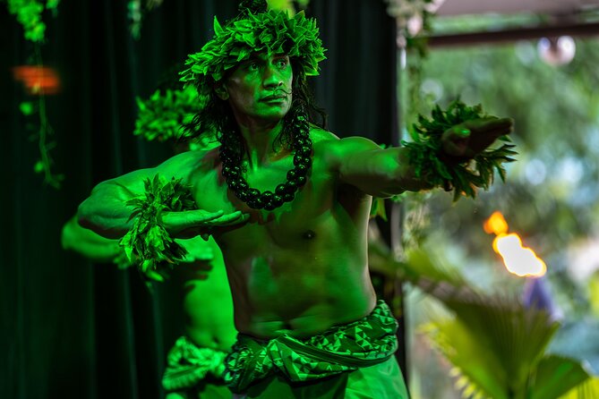 Toa Luau at Waimea Valley, Oahu - A Polynesian show with a strong finale