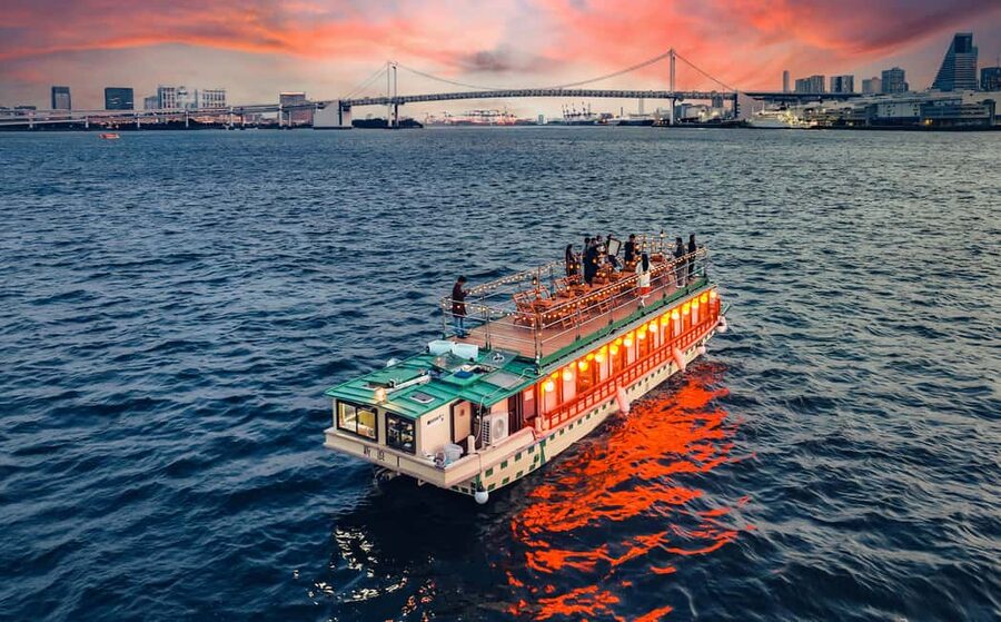 Tokyo Dinner Cruise & Tradition Show & Drinks & Tokyo Tower - Arriving at Etchūjima Pier