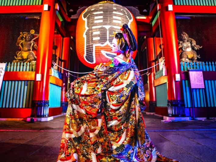 Tokyo: Japanese Dance Cabaret Theater Asakusa-Kaguwa Ticket - One hour of costumes, choreography, and drama