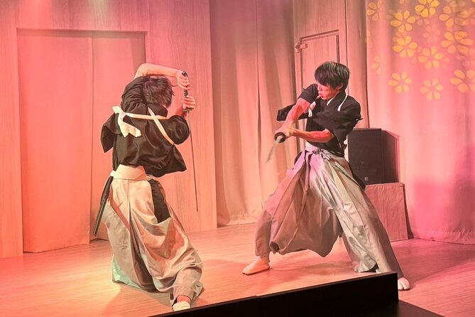 Tokyo Japanese Dance Cabaret Theater Asakusa-Kaguwa - Your evening in Asakusa, from street to theater