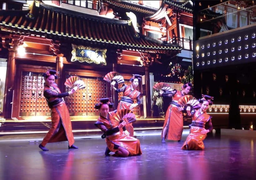 Tokyo: Japanese Style Variety Show with Dance,Magic & Dinner - Finding Grand Hammer From Shimbashi Station