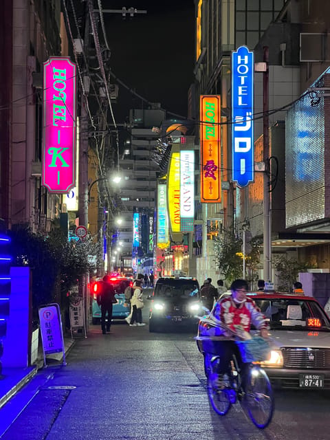 Tokyo Night Drive Wangan Expressway and Daikoku PA - One hour at Daikoku Parking Area