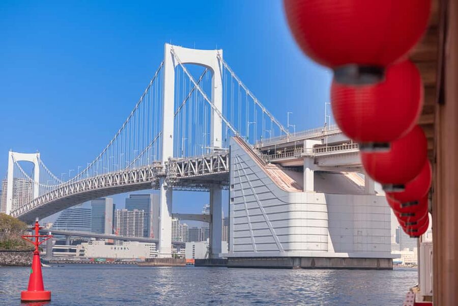 Tokyo: Rainbow Bridge Day Cruise Show Unlimited Soft Drinks - What the 60-minute route includes