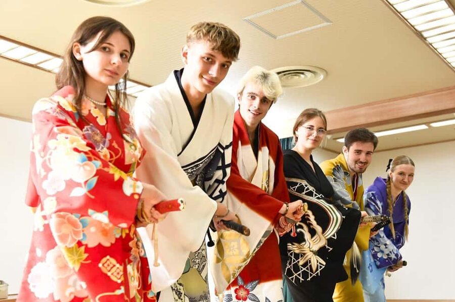 Tokyo: Taishu Engeki Show with Kimono and Sword Lesson - Learning fan dance and samurai swordplay