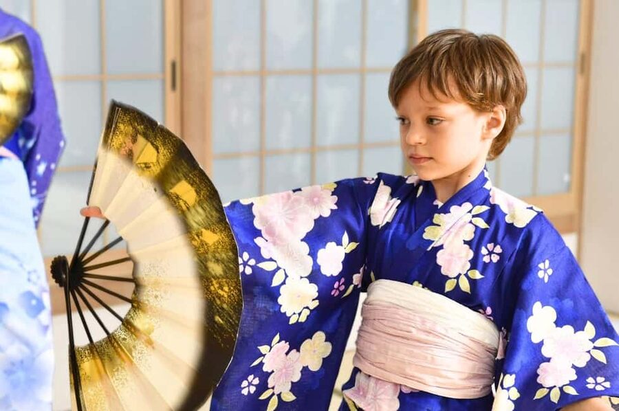 Tokyo: Taishu Engeki Show with Kimono and Sword Lesson - How the three hours are organized