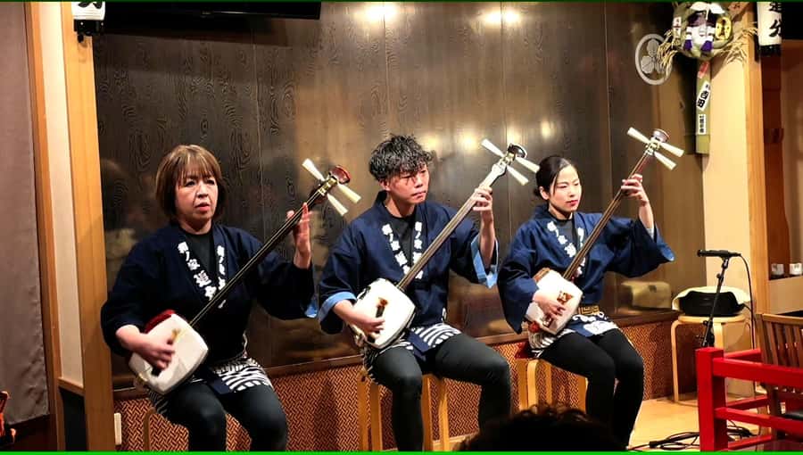 Tokyo: Traditional Asakusa Music Show with Dinner - Starting above the Kaminarimon Gate